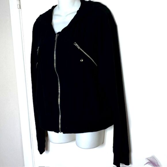 FABLETICS ZINNIA END GAME BLACK CROPPED BOMBER JACKET SIZE XL - Picture 2 of 10